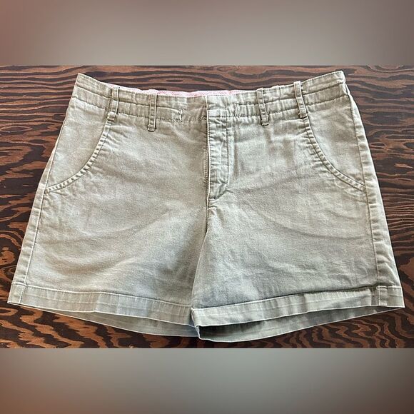Woman’s Lee Shorts Olive Green Pockets (281) - Picture 1 of 3